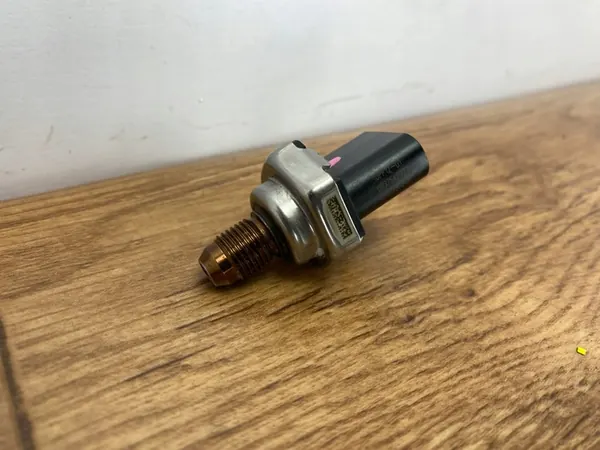 Brandstofdruksensor 2.0T 4xe Jeep Wrangler IV JL 2018+ image 3