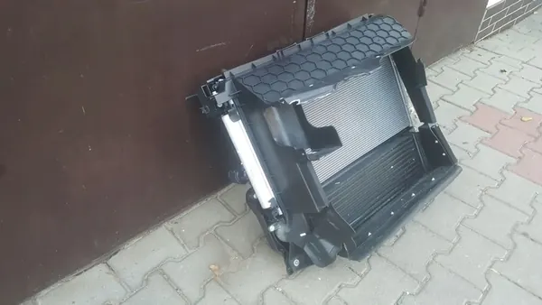 Alfa Romeo Giulia 2.2 Radiator Set OEM 99000037 image 3