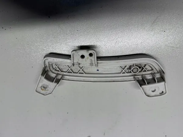 Höger konturlampa OEM LAMP OBRYSOW KONA EV begagnad image 3