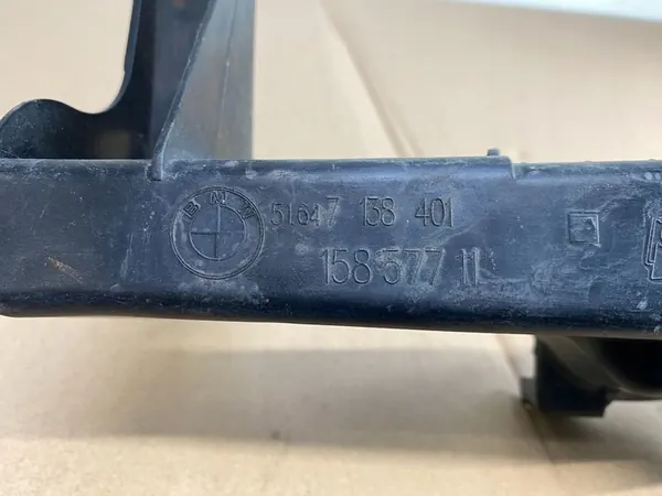 Support de phare avant gauche BMW E90 E91 LCI 7138401 image 8