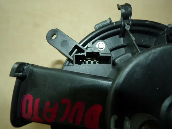 Motor Ventilador DUCATO BOXER JUMPER 06- AC 4 PIN DENSO image 5