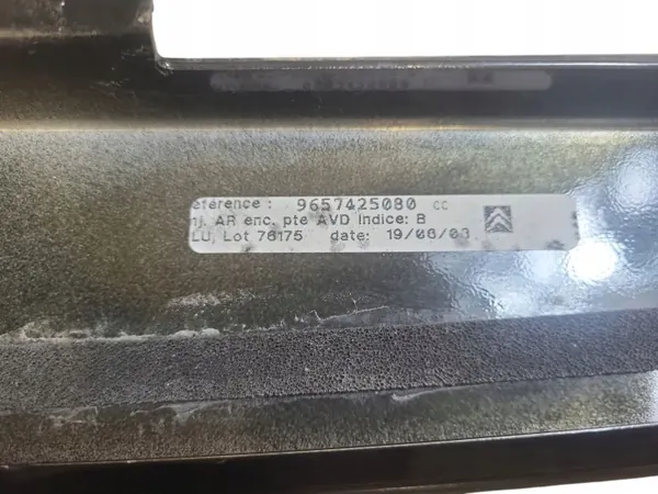 Citroen C5 Voor rechter deurglasframe OEM 9657425080 image 4