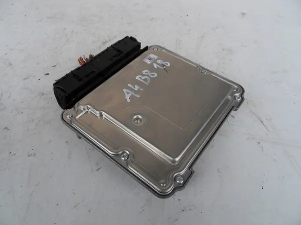 AUDI A4 B8 2007-2011 1.8 TFSI Motorstyrenhet OEM image 3