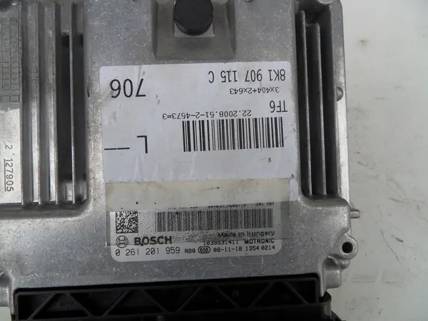 AUDI A4 B8 2007-2011 1.8 TFSI Motorstyrenhet OEM image 5