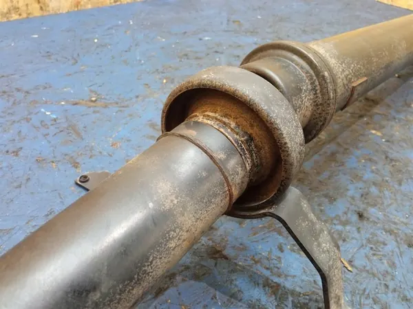 AUDI A8 S8 4H0 4H4 D4 DRIVAXEL LÅNG 4.0TFSI OEM image 2