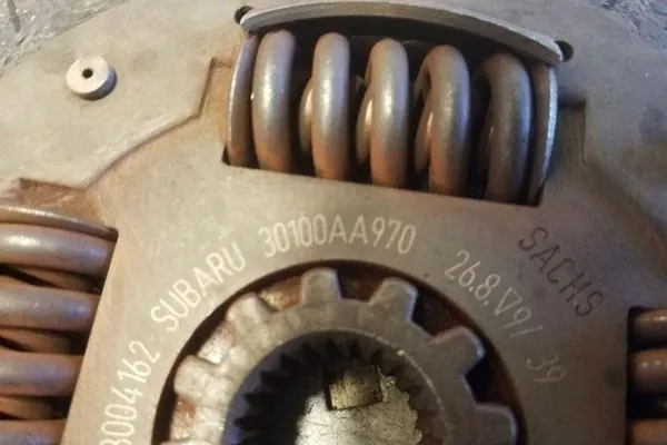 Disque d'embrayage SUBARU OUTBACK 2.0L diesel 2011 image 6