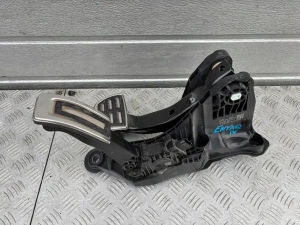 Skoda Enyaq IV Kaasu- ja Jarrupoljin OEM 1EB723058G image 2