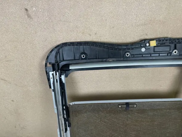 Guías de techo solar Hyundai Ioniq OEM 81666F2000 image 3