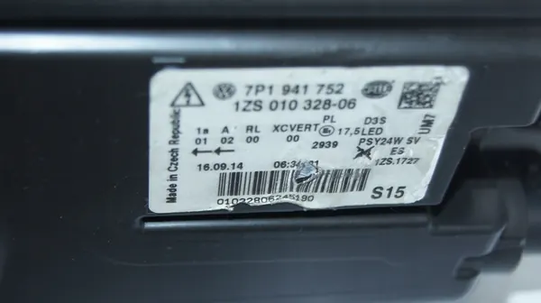 Farol direito completo VW Touareg II 7P1941752 image 3