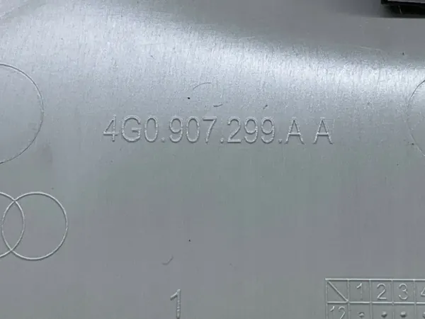 Audi A6 C7 Taustapeili OEM 8T0857511AB image 4