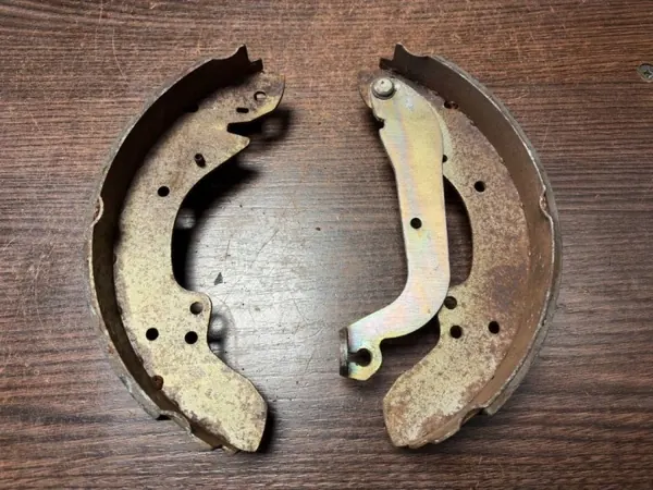 Levier de frein à main Fiat Ducato OEM 1313070080 image 3