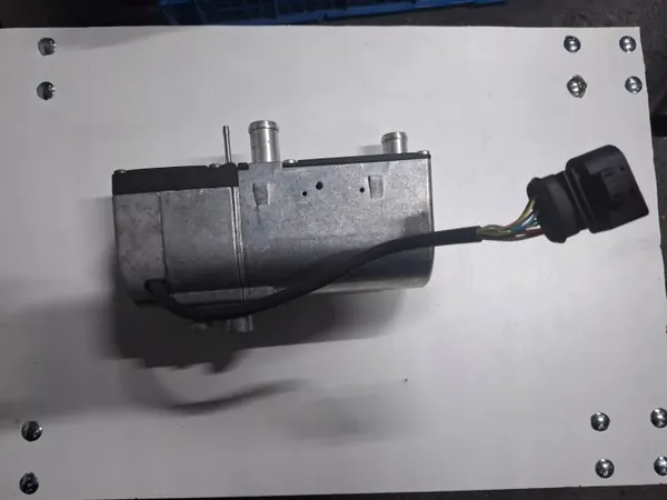 Käytetty Hydronic II D5S lämmitys OEM 929159576R Renaultille image 2