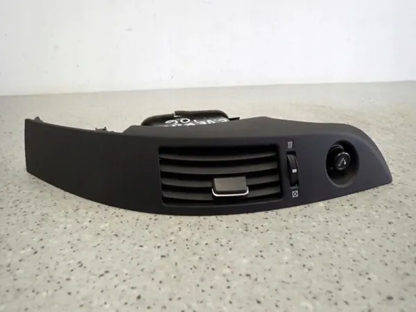 Grelha de Ventilação com Tomada de Isqueiro Toyota image 3