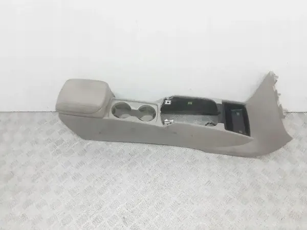 Apoio de Braço Volvo V50 OEM 8687408 - Usado image 7