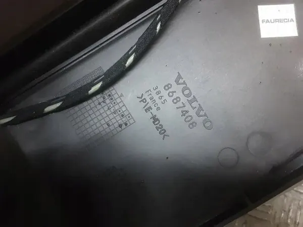 Apoio de Braço Volvo V50 OEM 8687408 - Usado image 8