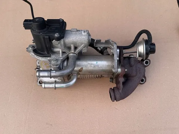 Refroidisseur EGR OEM 147355713R pour Renault Scenic III 1.5 dCi image 3