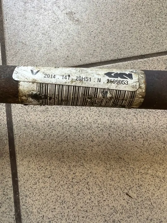 Vänster drivaxel Renault Megane III 1.2 Bensin 391013387R image 3