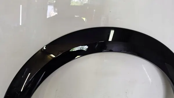 Rivestimento parafango posteriore sinistro PEUGEOT e208 208 II Elettrico GT image 3