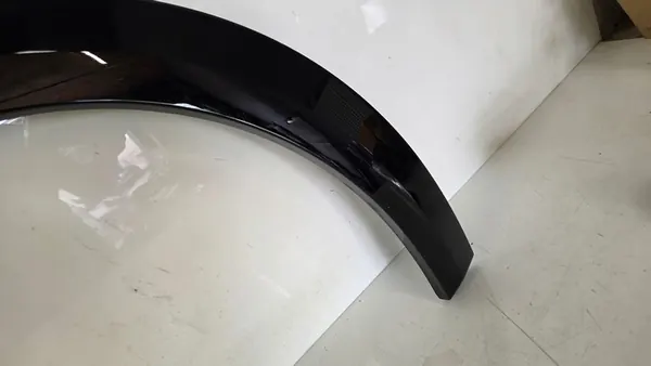 Rivestimento parafango posteriore sinistro PEUGEOT e208 208 II Elettrico GT image 5