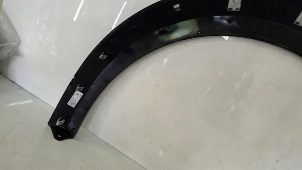 Rivestimento parafango posteriore sinistro PEUGEOT e208 208 II Elettrico GT image 7