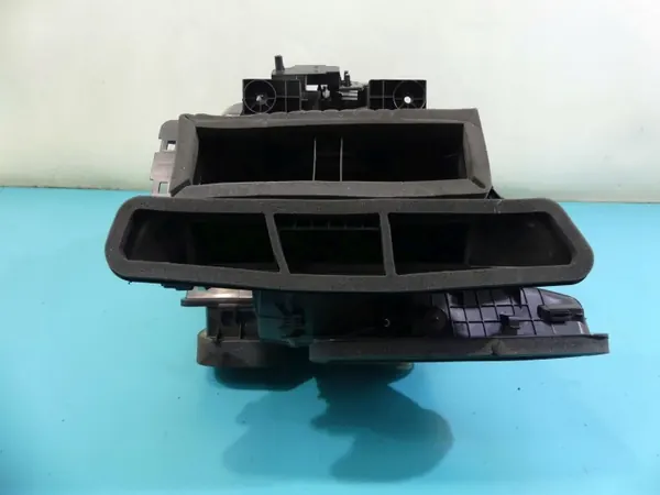Lämmitysyksikkö OEM 272705961R Dacia Sandero III:lle image 3