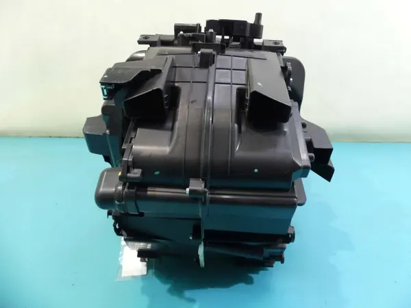 Lämmitysyksikkö OEM 272705961R Dacia Sandero III:lle image 5