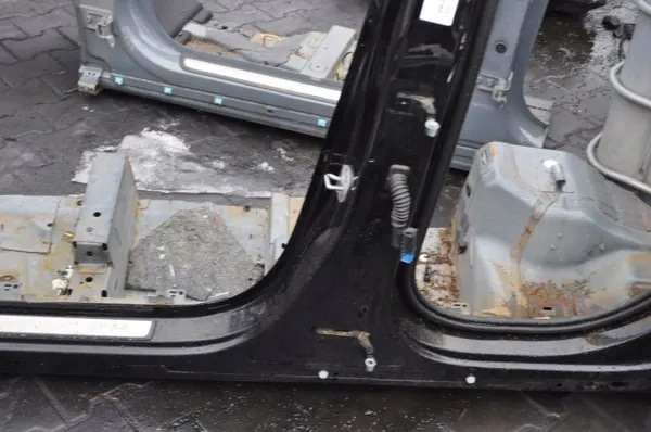 Volvo XC40 Stolpe A B C Vänster Lång Gångjärn OEM SKDGIUB image 3