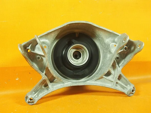 Suporte de amortecedor esquerdo Audi A5 8T OEM 8k0412383f image 5