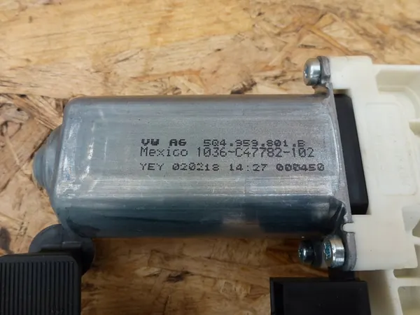 Vasemman etuikkunan moottorimoduuli VW Golf VII 2018 image 2