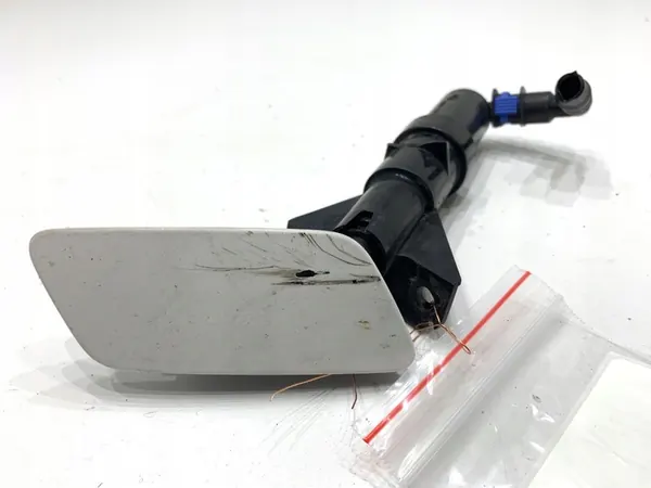 Rechter Voorlampwasinstallatie VW CC B7 11-16 image 3