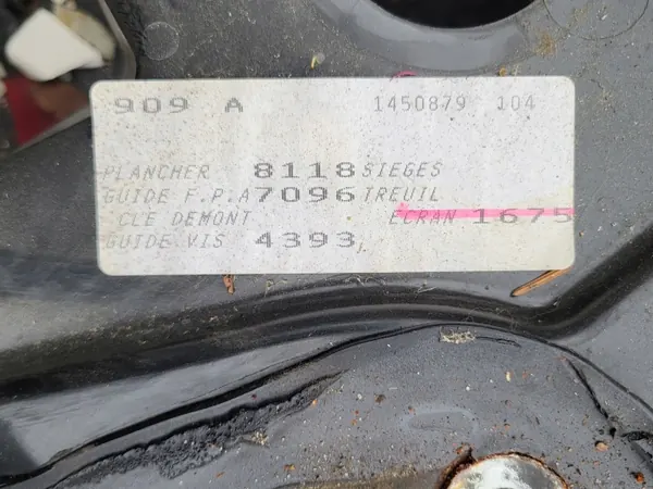 OEM 8200255982 Reservhjulsbrunnsgolv för Renault Scenic II bak image 4