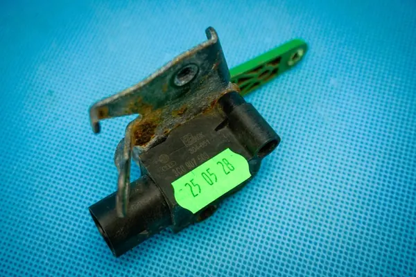 Capteur de niveau de phare avant droit Audi A6 A7 A8 image 4