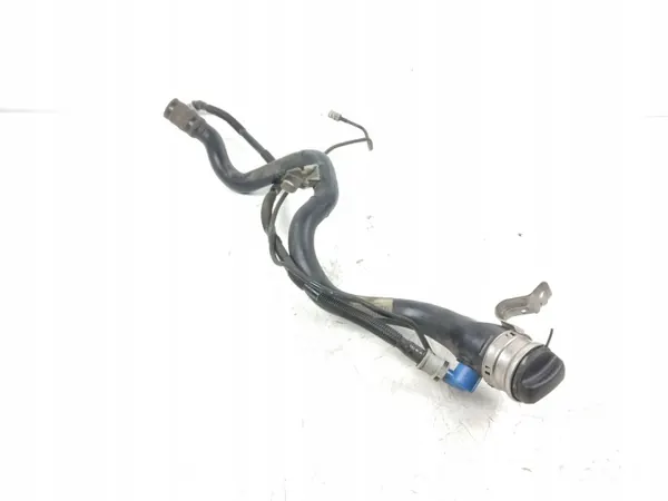 BMW M3 F80 Bränslelucka OEM 9318341 - Begagnad image 2