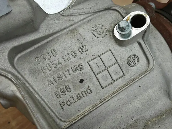 OEM 6854120 Oikea Taka Pyörännavetta BMW 840i G17 image 10