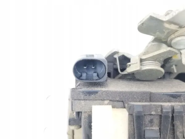 2008 Mitsubishi Colt Fechadura do porta-malas image 3