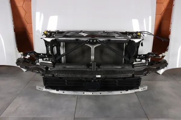 BMW 6 G32 GT Frontstoßstange OEM A300 - Gebraucht image 7