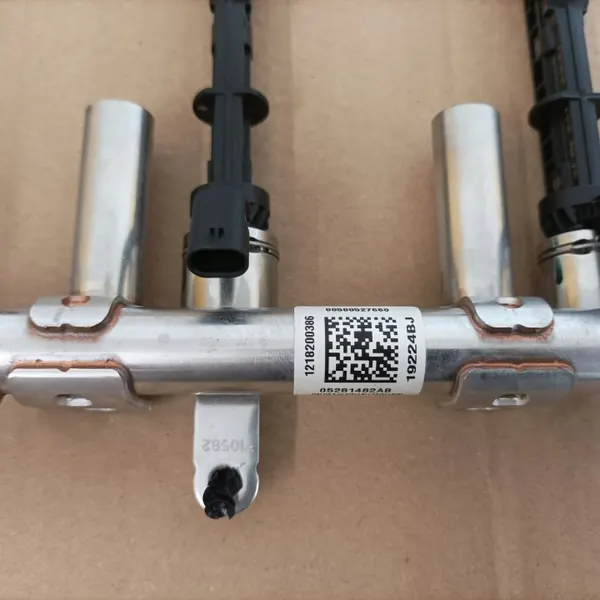 Rail d'injection OEM 05281483AA pour Jeep Wrangler JL 2.0T image 3