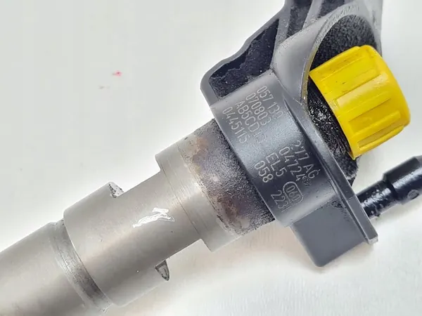 Iniettore carburante Mercedes-Benz C W204 2008 057130277AG image 6