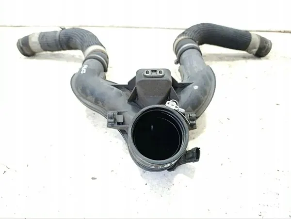 Maserati Levante 3.0 V6 Intercooler-putki OEM 670039138 image 4