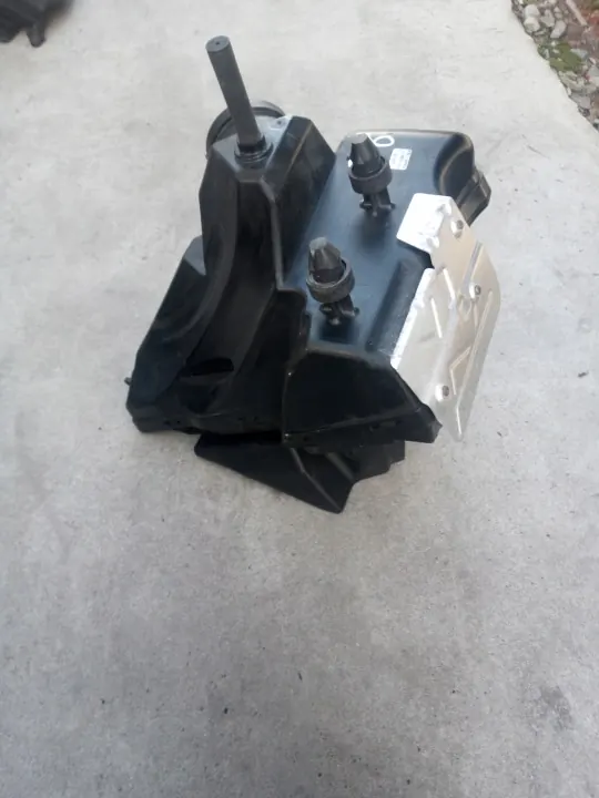 Audi A4 B8 Luchtfilterhuis OEM 8R0133835F image 3