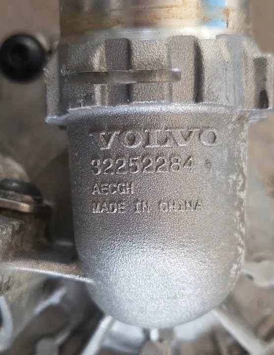 Vattenpump 2.0D D4204T Volvo S90 V90 V60 XC90 XC60 2020- OE 32252284 image 5