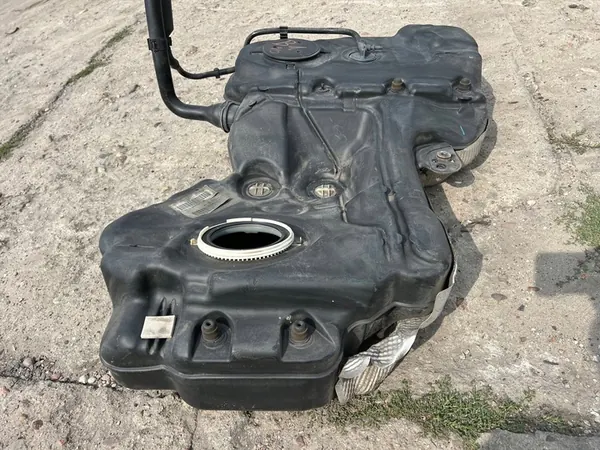 Bränsletank AUDI A4 B8 A5 8T 8K0201021HK image 3