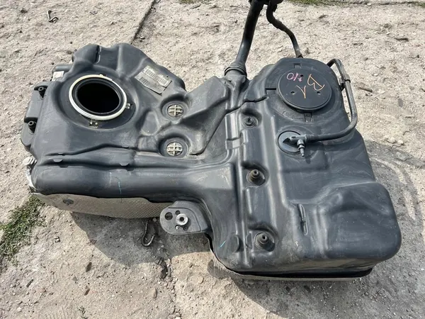 Bränsletank AUDI A4 B8 A5 8T 8K0201021HK image 4