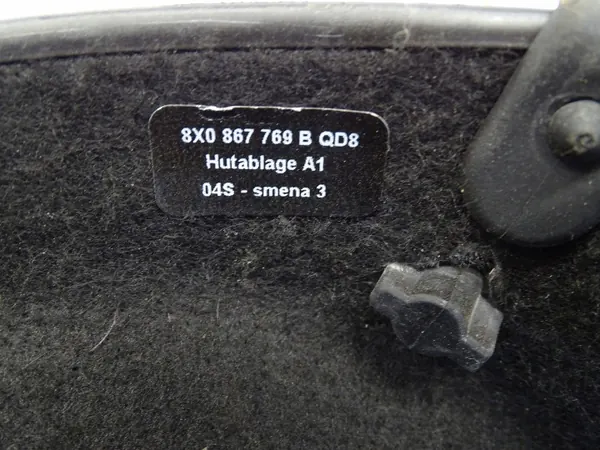 Audi A1 8X bagageruimteplankrol OEM 8X0867769B image 4