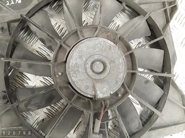 Jäähdytinpuhallin OEM AM-520798 diffuusorilla - Käytetty image 4