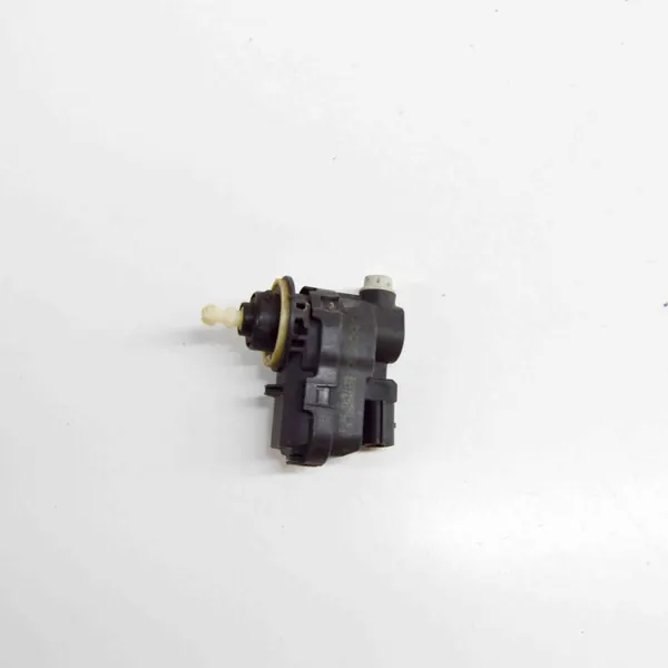 Ajovalosäätömoottori OEM 8200402521 - Oikea puoli image 3