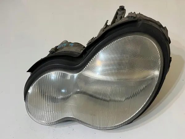 Farol esquerdo dianteiro Mercedes Classe C W203 OEM 2038200161 image 2