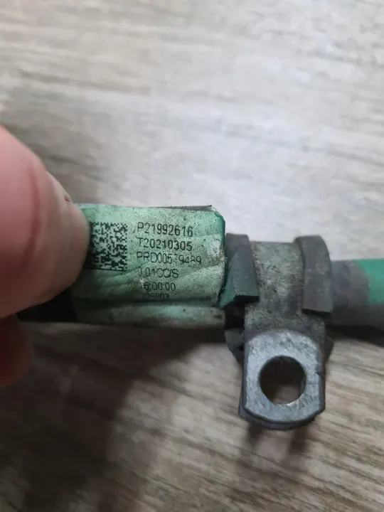 Conduite de carburant OEM 21992616 pour Volvo FH16 D16K Euro 6 image 4