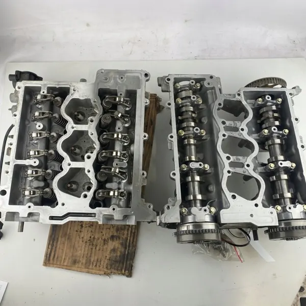 Culata OEM RFH6BG-6090-AC con Árboles para Ford image 2