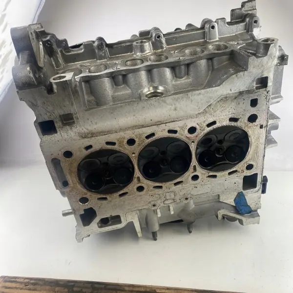 Culata OEM RFH6BG-6090-AC con Árboles para Ford image 3